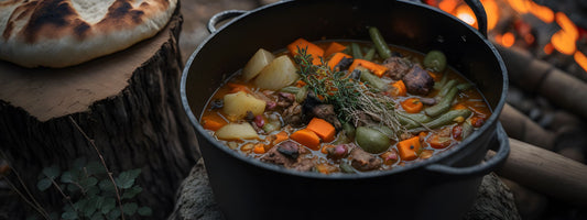 Dutch Oven mit Kokos Kohle: Perfekte Outdoor-Küche